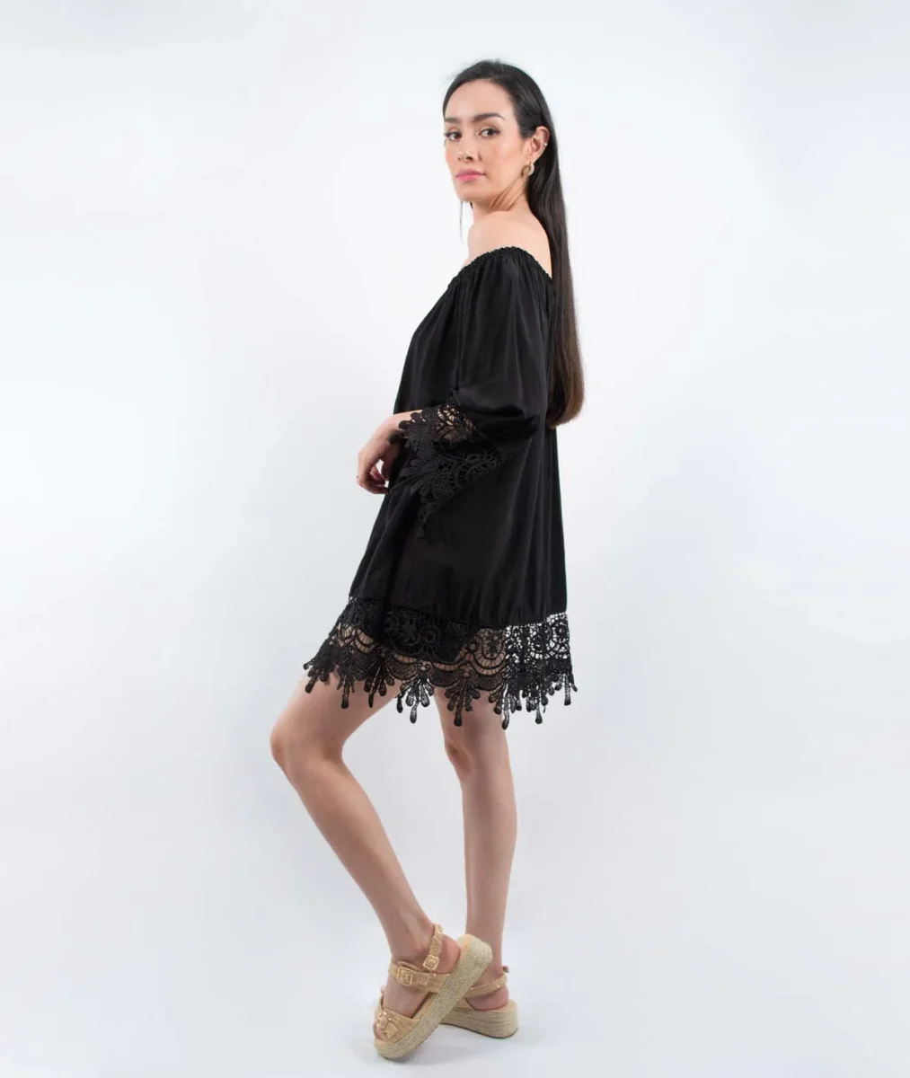 Tunique fluide Jakart détails en dentelles - noir – Image 3