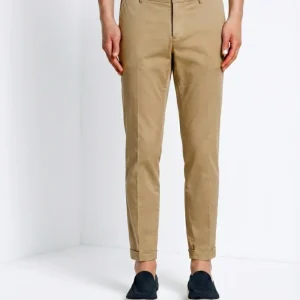 Milano pantalone chino uomo in gabardina stretch extra slim fit ①