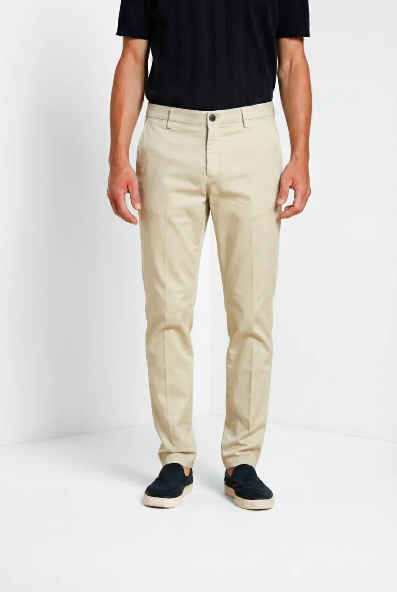 Osaka pantalone chino uomo in tricotina fine di cotone e lyocell carrot fit – Image 2