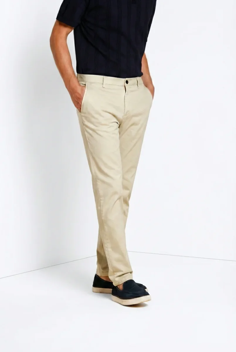 Osaka pantalone chino uomo in tricotina fine di cotone e lyocell carrot fit – Image 5