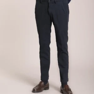 Torino pantalone chino uomo in cotone cashmere slim fit ①