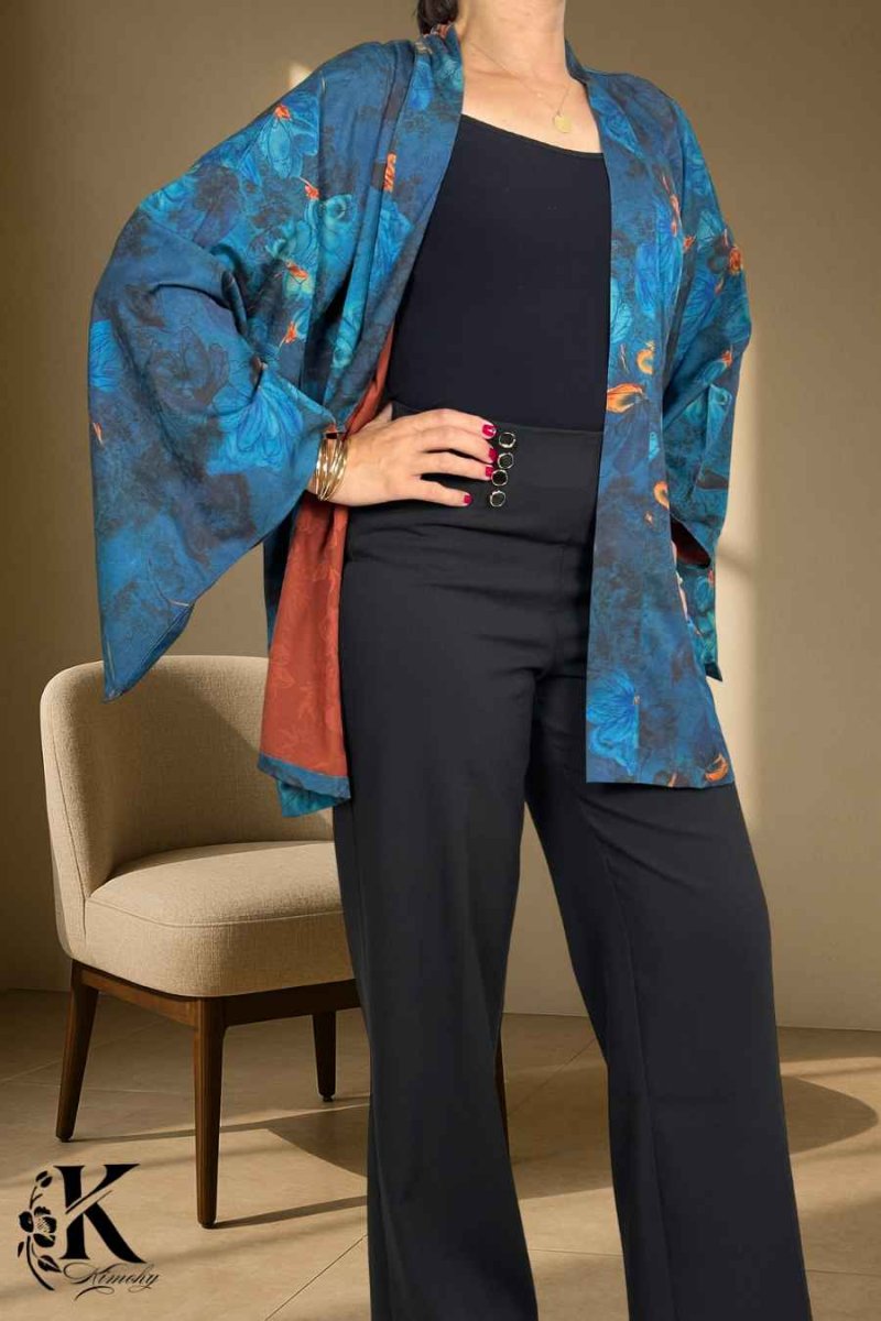 Veste Kimono Femme chic | L’Éclat Bleu Des Nuits Florales – Image 7