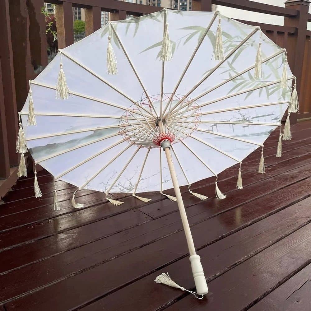 Parapluie Japonais Traditionnel Blanc | Motif Bambou & Finition Franges – Image 3