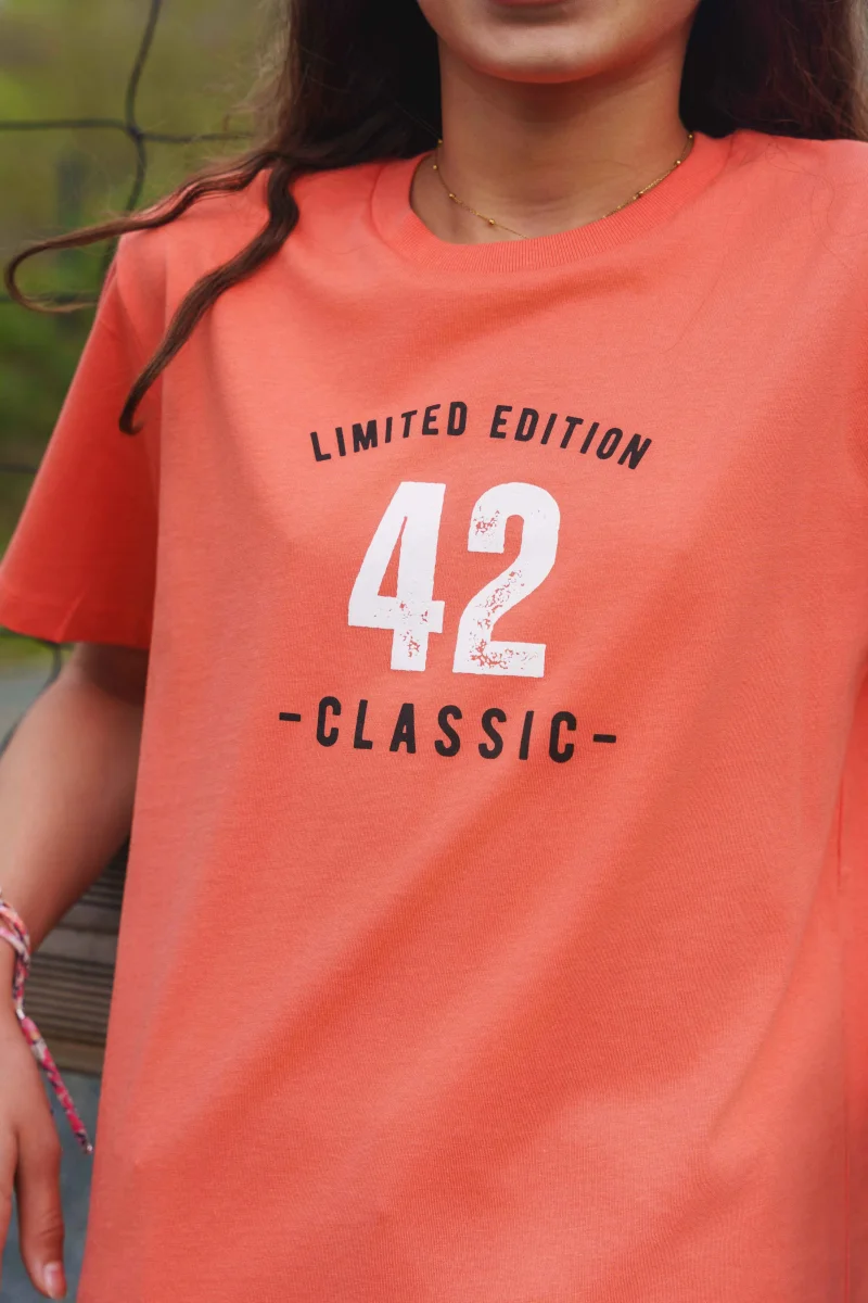 Tee-shirt édition 42 enfant orange – Image 7