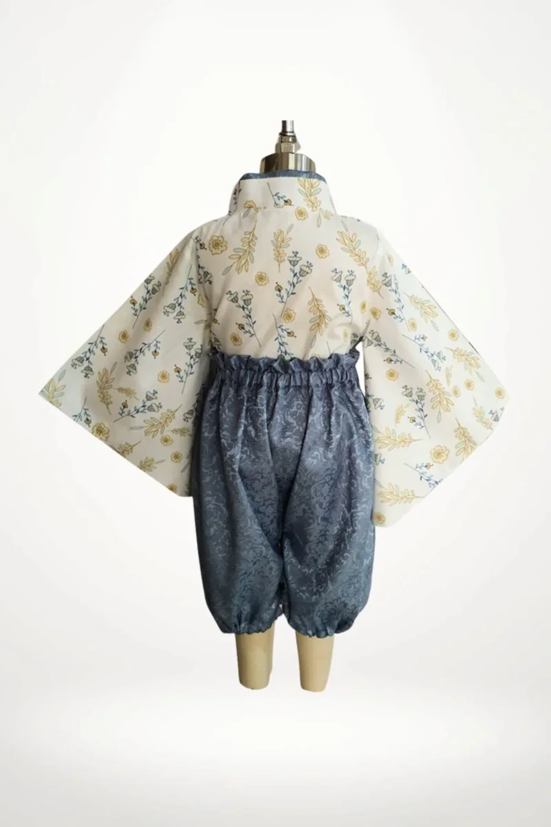 Haori Bébé Fille Bleu Gris | Élégance Japonaise – Image 6